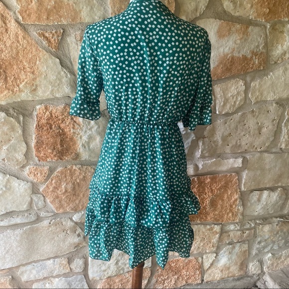 Green Ruffled Tue-Front Sundress - Picture 5 of 6